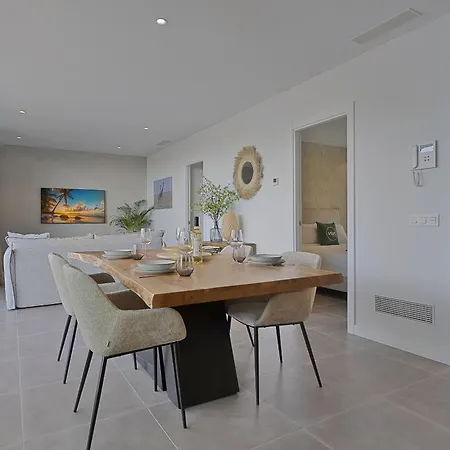 Vivi Homes - Levalin Wellness, Pool & Terrace Apartment *